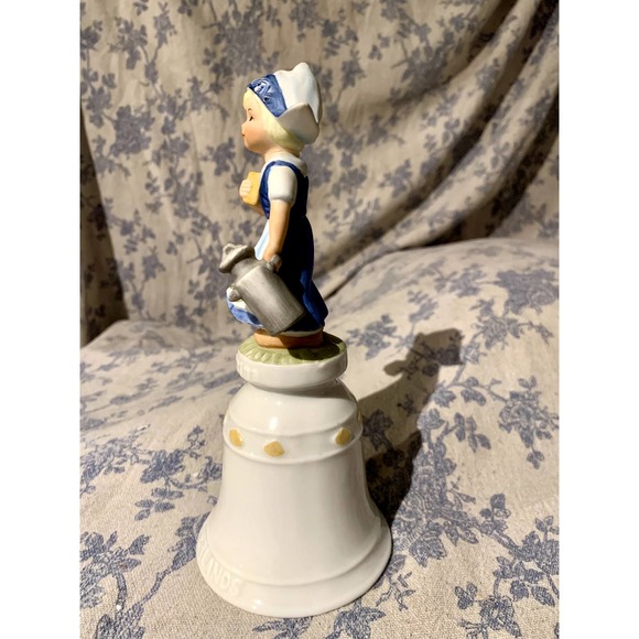 Vintage 1980 Katrina Netherlands Limited Edition World of Children Bell - Picture 2 of 7